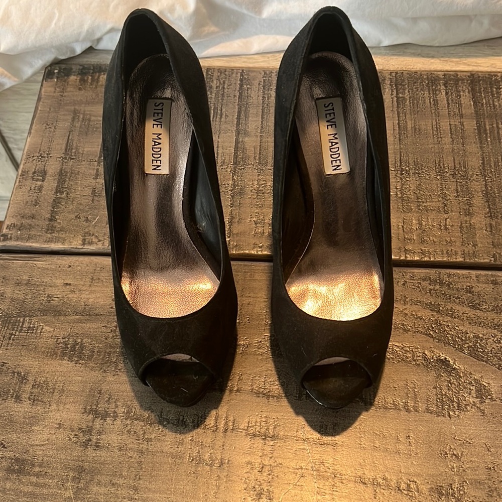 Black suede heels